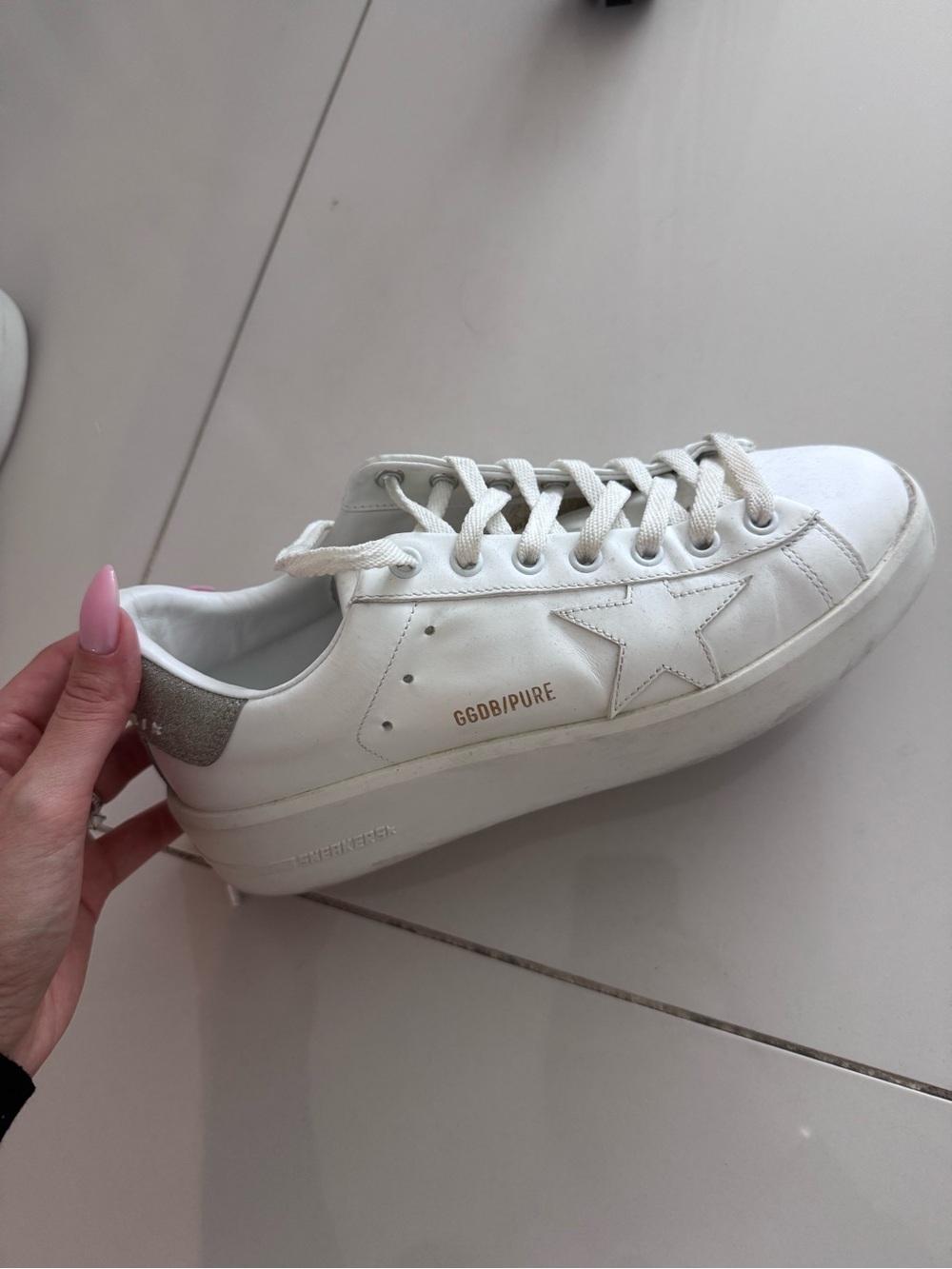 Golden Goose White Leather Star Low-Top Sneaker with Silver Heel Tab - Picture 5 of 10